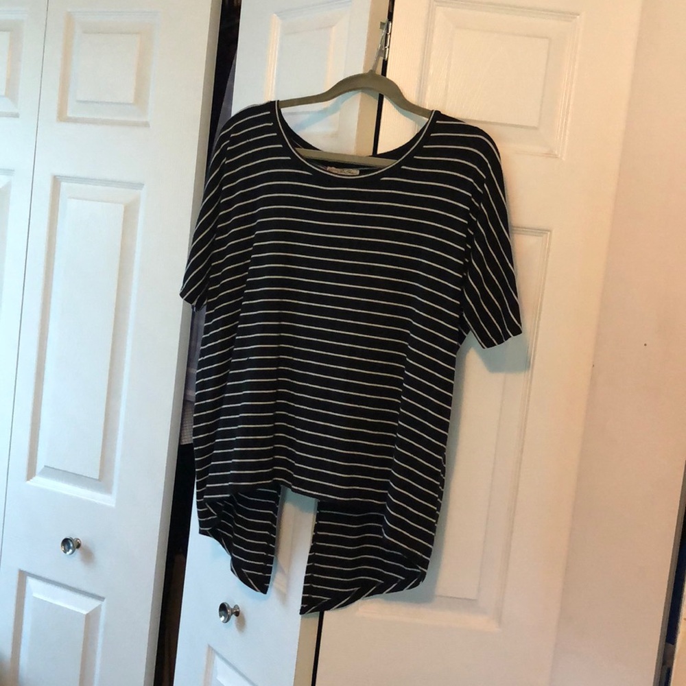 VGC Express Striped Tee Open Back